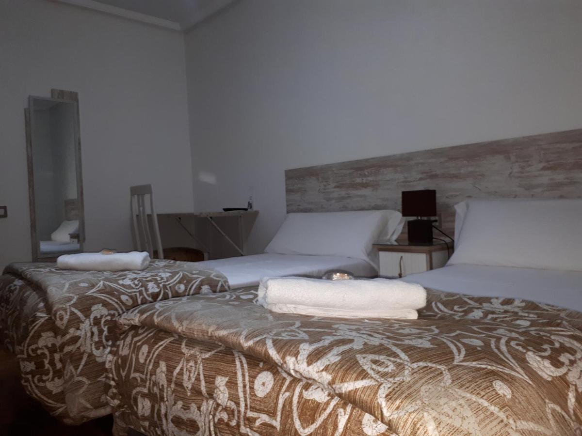 Pension Saint Mateo Logroño Eksteriør billede